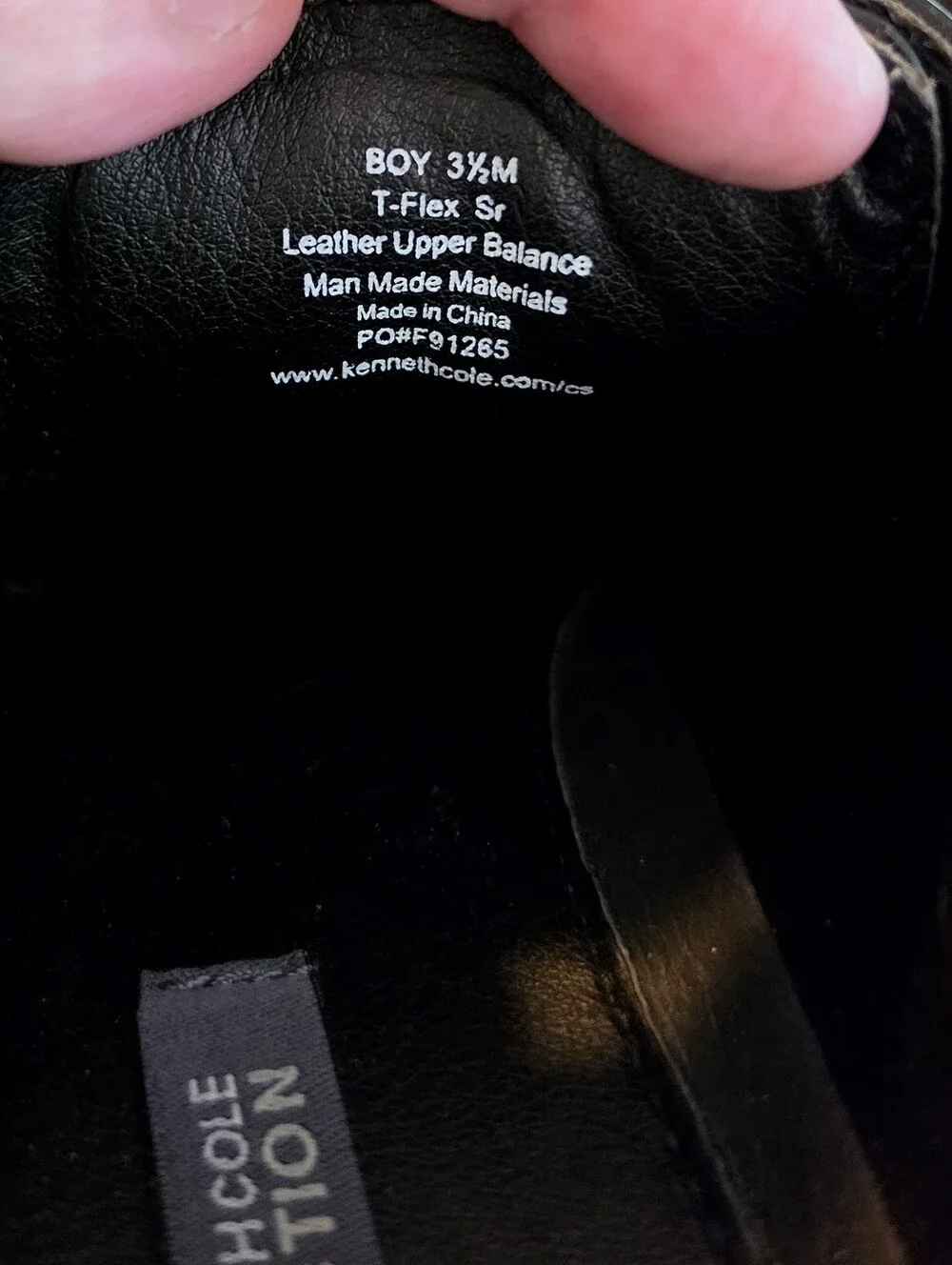 Boys Sz 3.5 Kenneth Cole Reaction Black Leather Dress Shoes